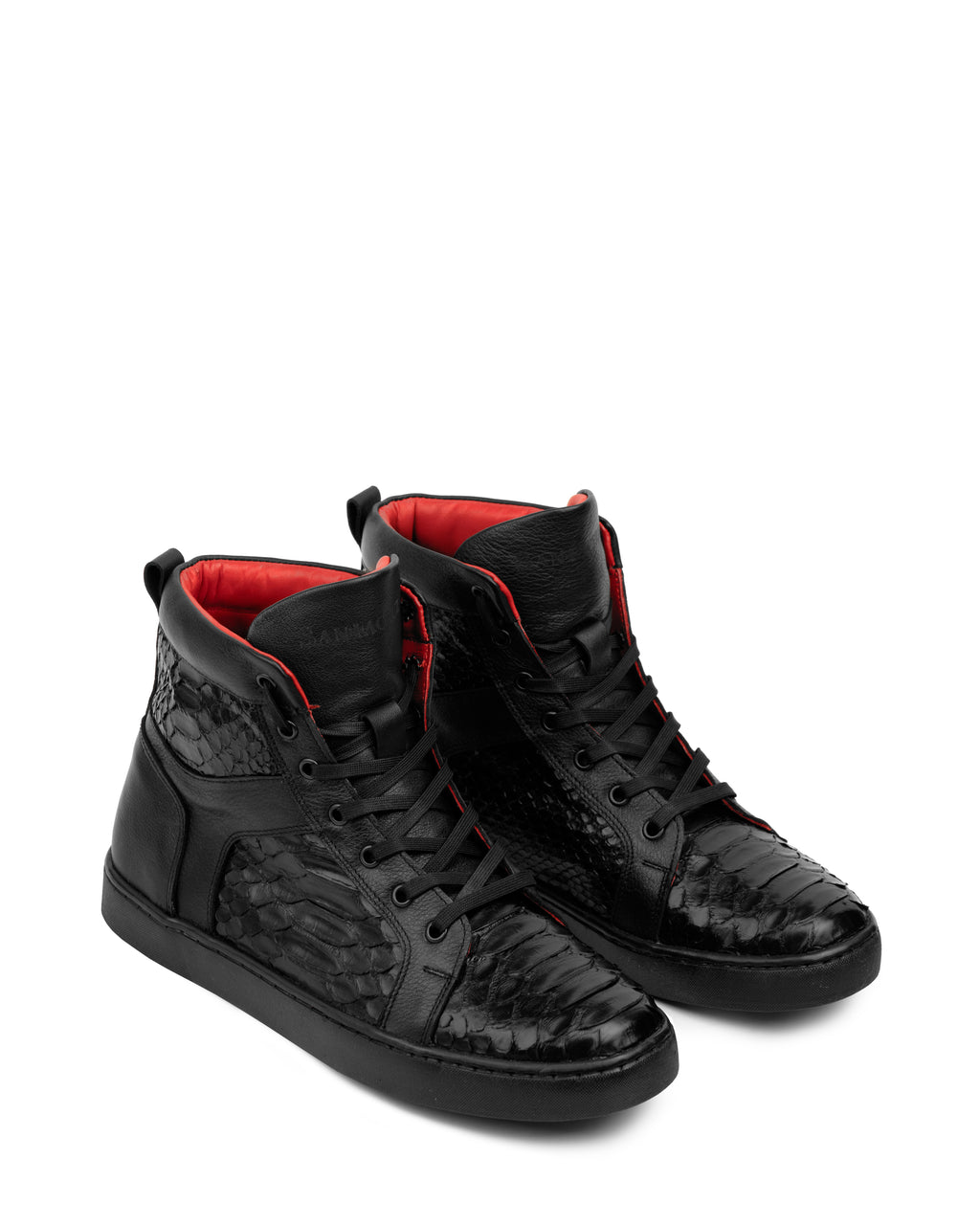 Sneaker Escalante Pitón Negro Brillante